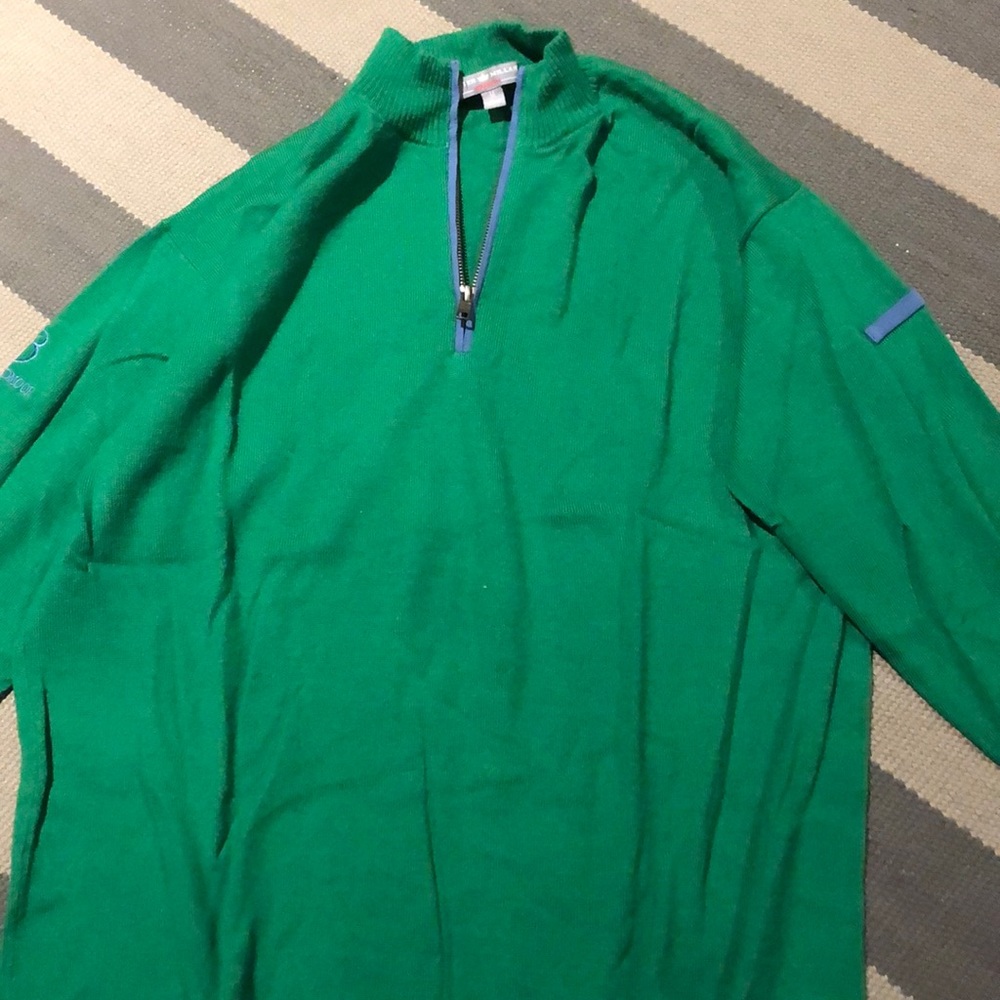 Green Pullover